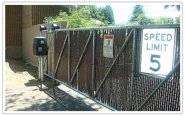 Denver commercial fence company
